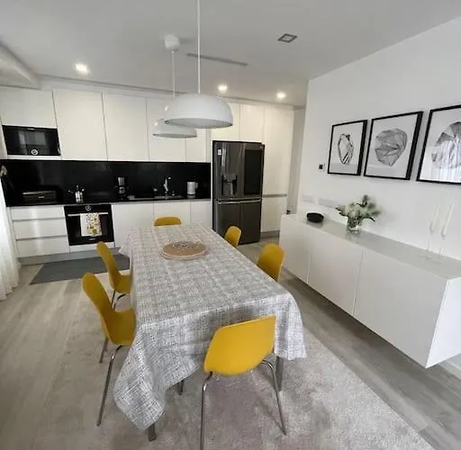 Modern 1 Bedroom Center Appartamento *
